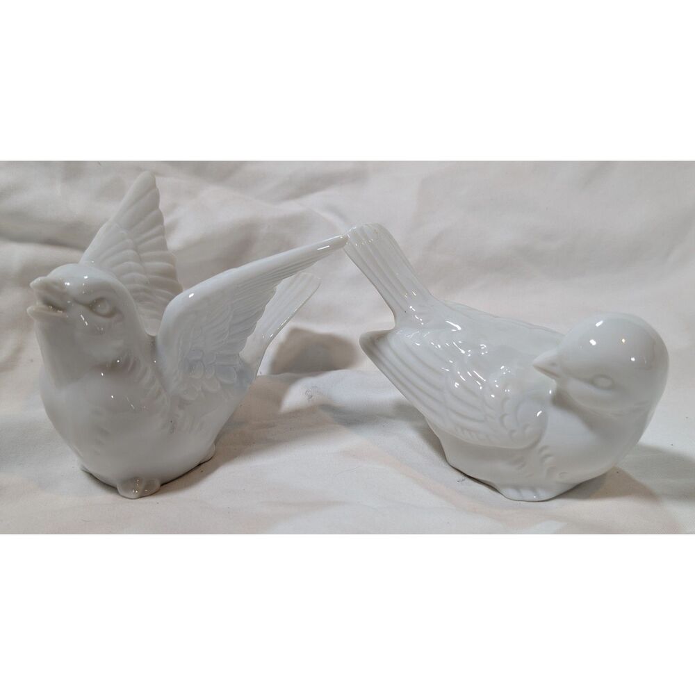 Vintage OMC Japan Porcelain White Bird Figurine Pair  Glossy Finish